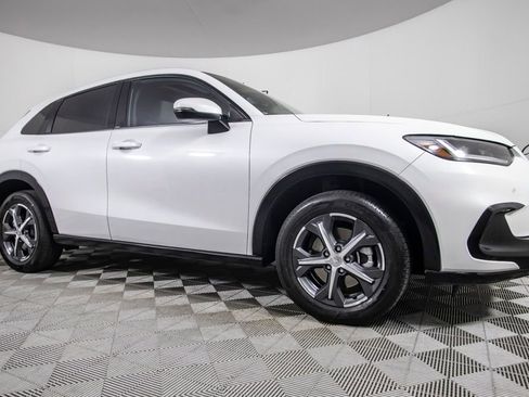 Used 2024 Honda HR-V EX-L image 2
