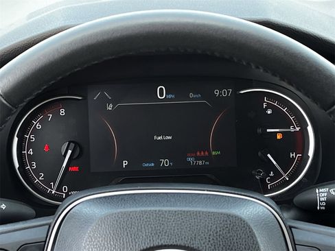 Used 2023 Toyota RAV4 XLE Premium image 13