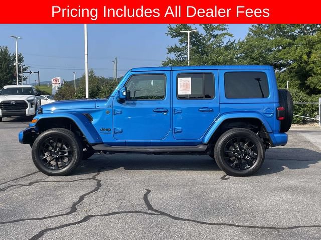 Used 2022 Jeep Wrangler Unlimited Sahara AWD/4WD image 2