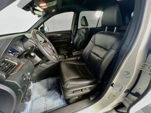 Used 2023 Honda Passport EX-L image 10