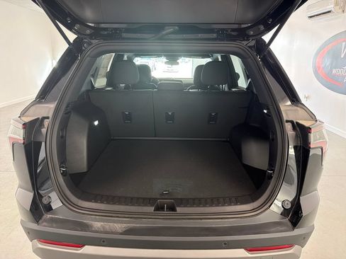 New 2026 Chevrolet Equinox LT FWD image 8