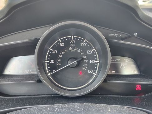 Used 2018 MAZDA MAZDA3 Touring FWD image 13