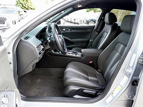 Used 2025 Honda Civic Sport image 13