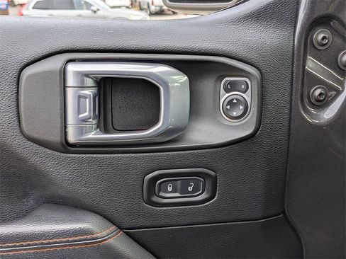 Certified 2022 Jeep Gladiator Mojave w/ LED Lighting Group image 10