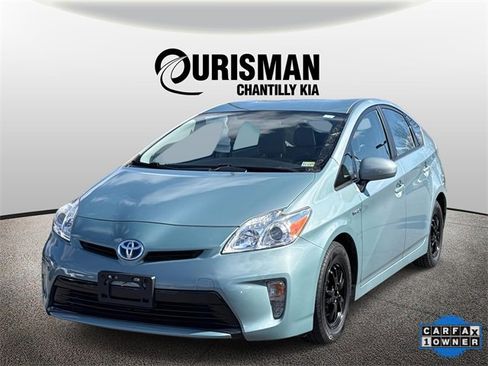 Used 2015 Toyota Prius Two image 1