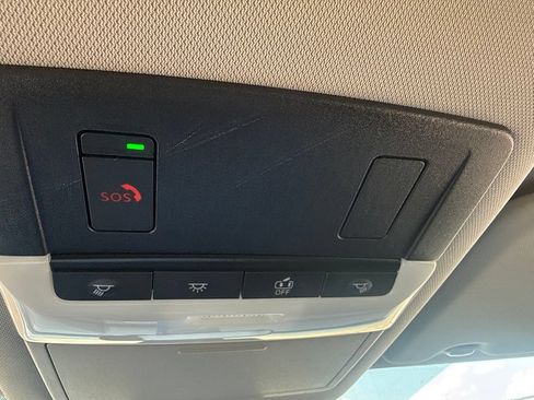 Certified 2022 Nissan Rogue SV FWD image 17