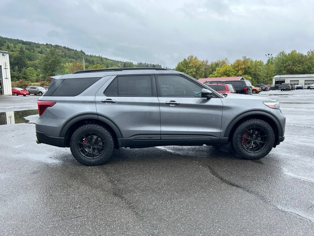 Used 2022 Ford Explorer ST AWD/4WD image 9