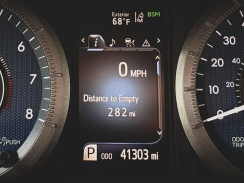 Used 2020 Toyota Sienna XLE AWD/4WD image 9