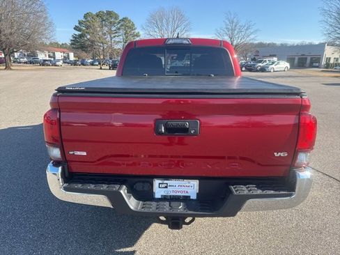 Used 2019 Toyota Tacoma TRD Off-Road image 4