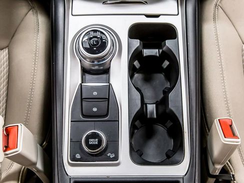 Used 2023 Ford Explorer 4WD image 21