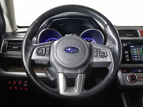 Used 2016 Subaru Outback 2.5i Limited image 38