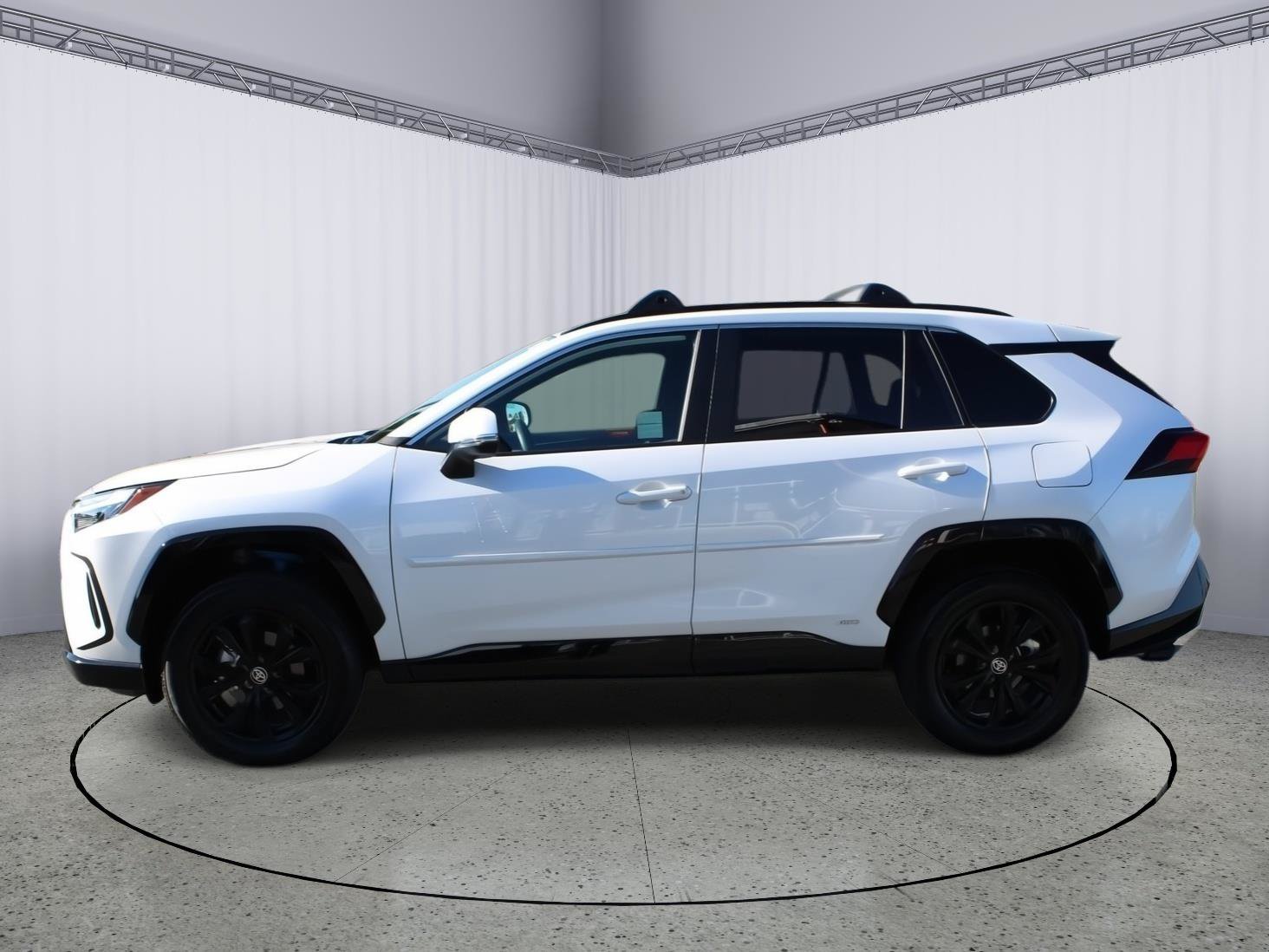 Certified 2025 Toyota RAV4 SE AWD/4WD image 5