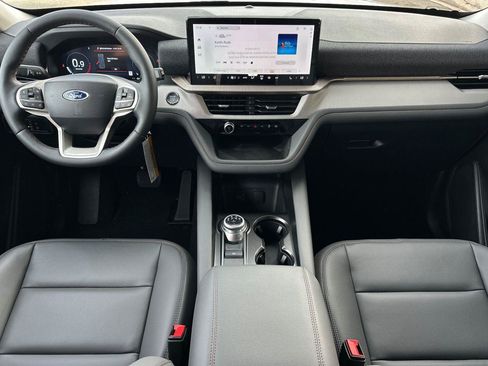 New 2026 Ford Explorer Active w/ Active Comfort Package image 10