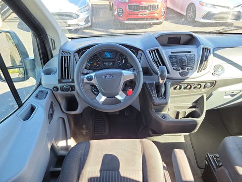 Used 2019 Ford Transit 350 XLT image 10