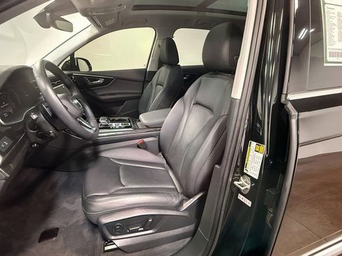 Used 2023 Audi Q7 2.0T Premium w/ Towing Package image 12