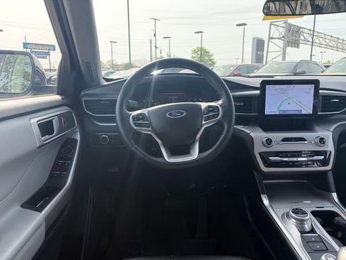 Used 2023 Ford Explorer XLT w/ Equipment Group 202A image 21