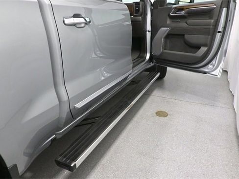 Used 2024 Chevrolet Silverado 1500 High Country w/ High Country Premium Package image 6