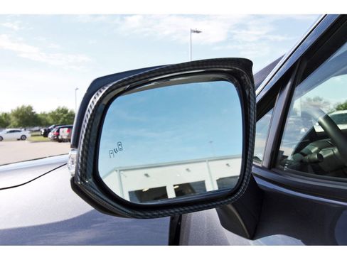 Used 2023 Toyota RAV4 Limited AWD/4WD image 10