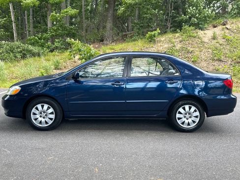 Used 2004 Toyota Corolla LE FWD image 10