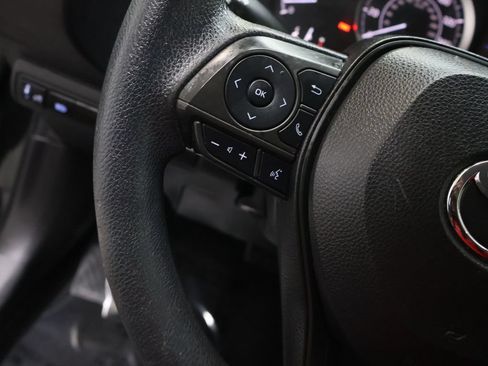 Used 2022 Toyota Corolla LE FWD image 19