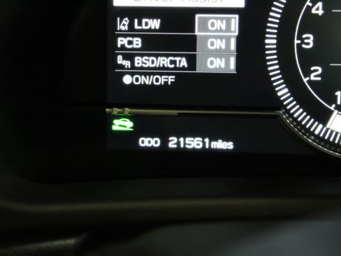 Used 2025 Toyota GR86 Premium RWD image 32