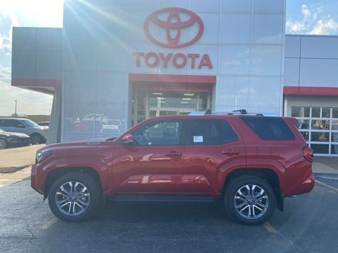 New 2026 Toyota 4Runner Limited AWD/4WD image 2