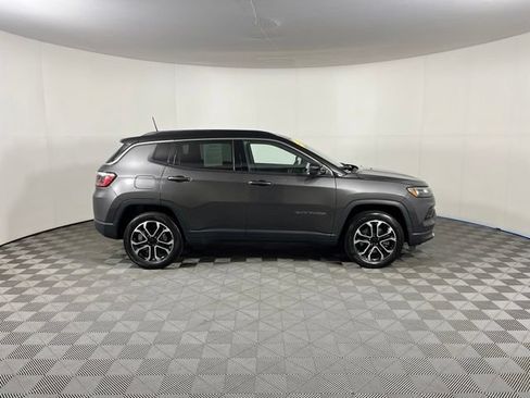 Used 2023 Jeep Compass Limited AWD/4WD image 8
