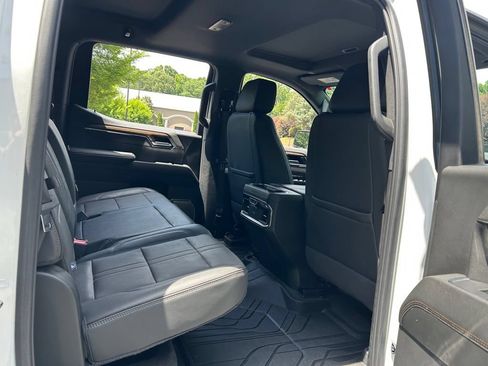 Used 2024 Chevrolet Silverado 1500 High Country AWD/4WD image 57