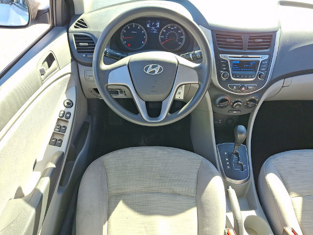 Used 2017 Hyundai Accent SE FWD image 3