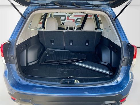 Used 2024 Subaru Forester Premium image 25