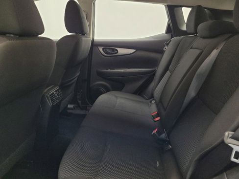 Used 2018 Nissan Rogue Sport S w/ S Appearance Package FWD image 18