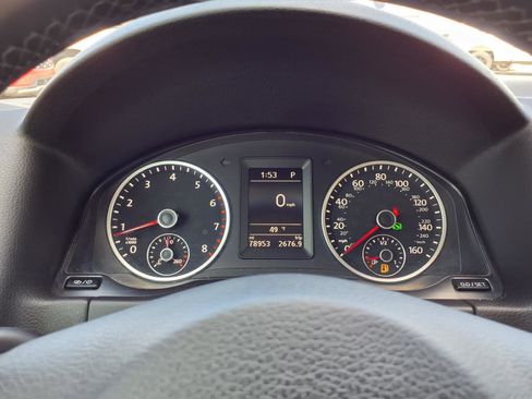 Used 2017 Volkswagen Tiguan S image 15