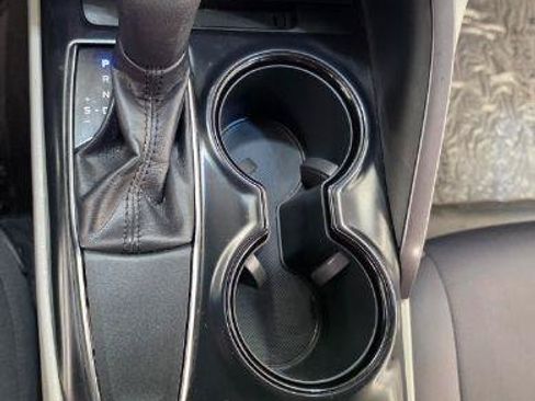 Used 2018 Toyota Camry LE FWD image 27