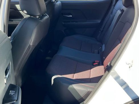 New 2026 Nissan Kicks SR FWD image 21