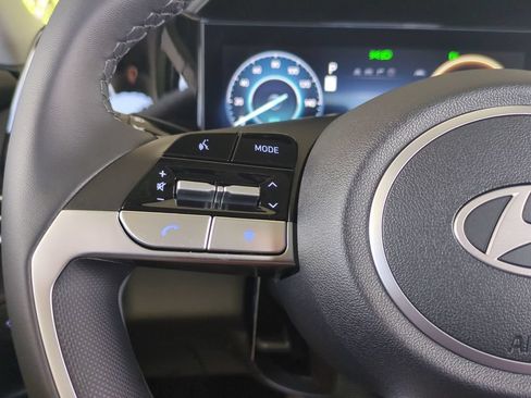 New 2026 Hyundai Elantra Limited FWD image 32