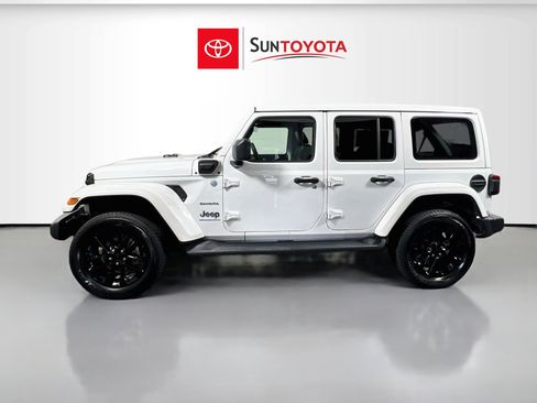 Used 2023 Jeep Wrangler Unlimited Sahara w/ Cold Weather Group AWD/4WD image 7