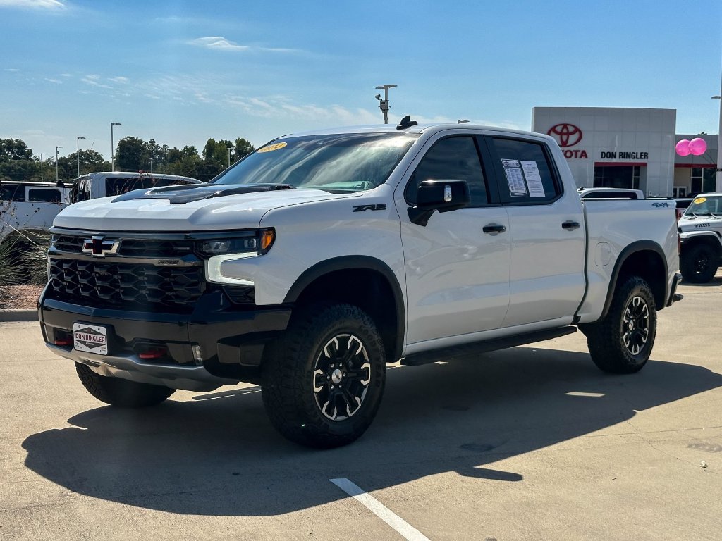 Used 2024 Chevrolet Silverado 1500 ZR2 AWD/4WD image 7