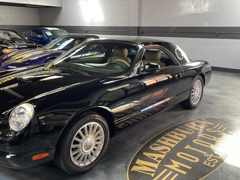 Used 2005 Ford Thunderbird RWD image 64
