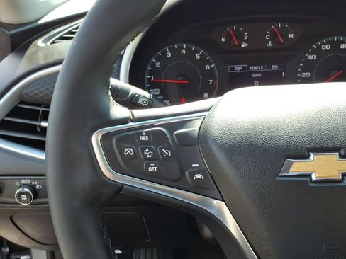 Certified 2025 Chevrolet Malibu RS FWD image 16