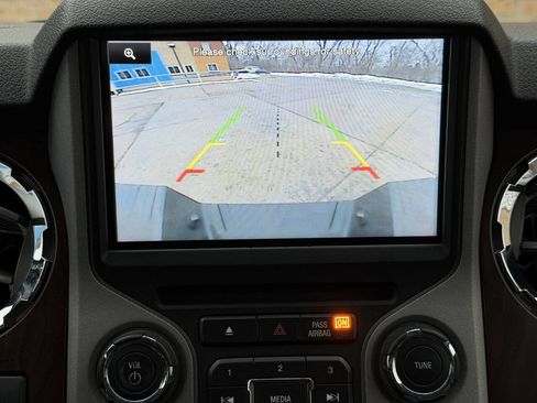 Used 2014 Ford F350 Lariat image 32