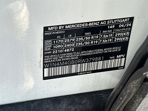 Certified 2024 Mercedes-Benz GLB 250 image 9