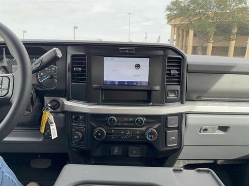 New 2026 Ford F250 XLT w/ FX4 Off-Road Package image 13