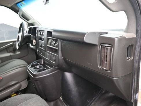 Used 2021 Chevrolet Express 2500 Work Van w/ Driver Convenience Package image 36