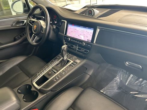 Used 2021 Porsche Macan GTS w/ Premium Package Plus (PF9) AWD/4WD image 23