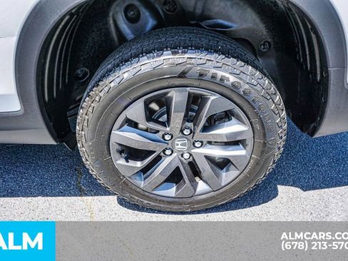 Used 2025 Honda Ridgeline Sport image 17