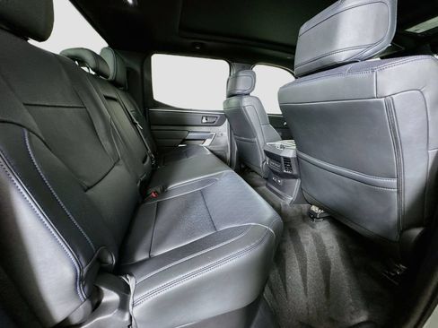 Used 2025 Toyota Tundra Platinum AWD/4WD image 29