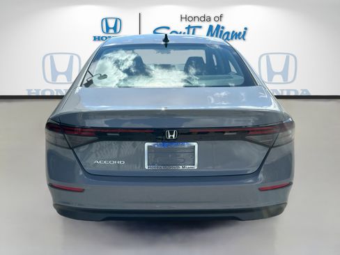 New 2025 Honda Accord SE image 5