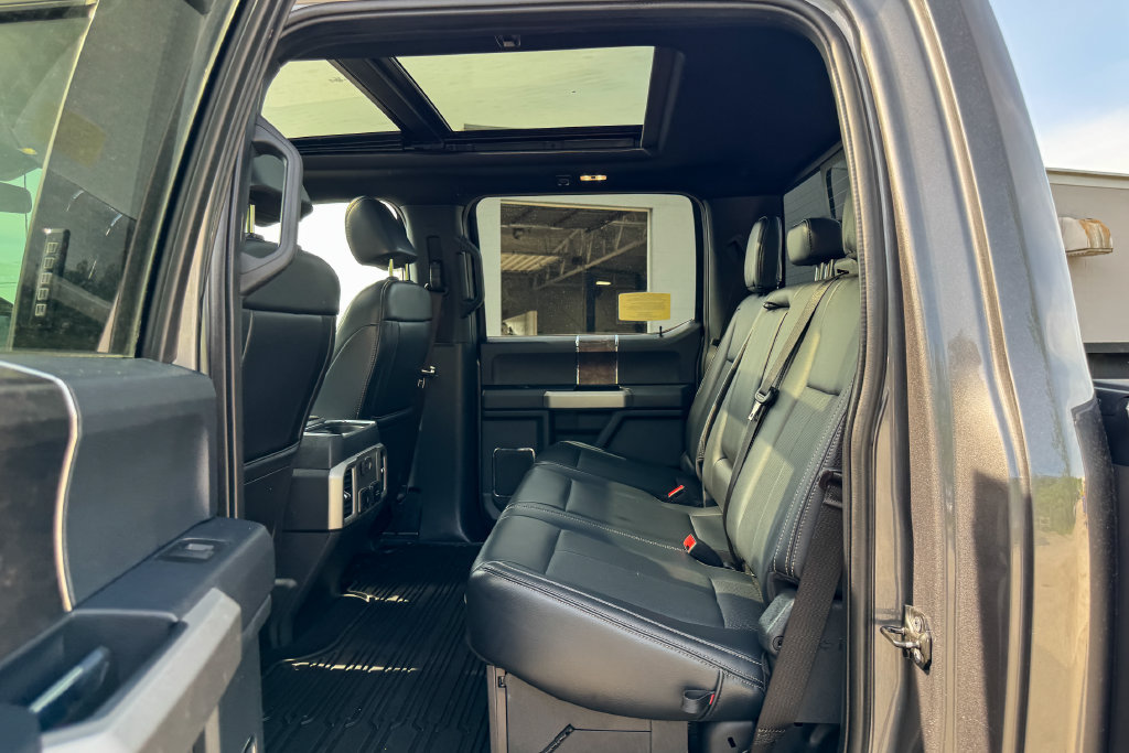 Certified 2022 Ford F350 Lariat w/ Black Appearance Package AWD/4WD image 24