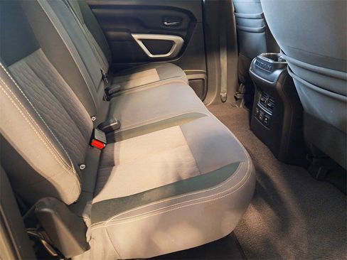 Used 2021 Nissan Titan SV w/ SV Convenience Package image 15