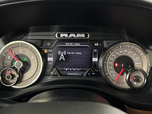 Used 2022 RAM 1500 Limited AWD/4WD image 17